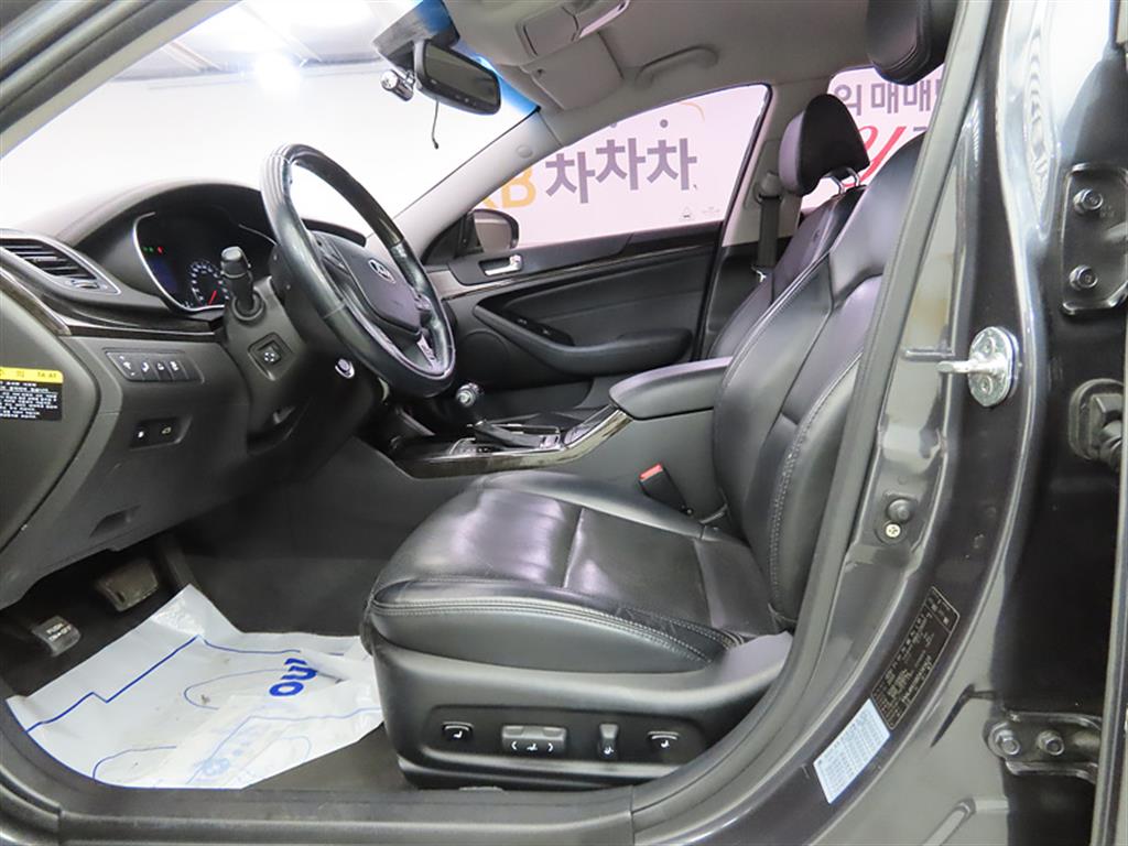 KIA K7 - Vista 5