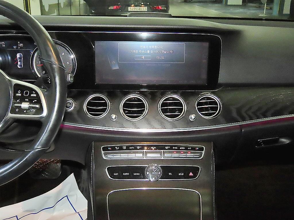 Mercedes Benz E class - Vista 11