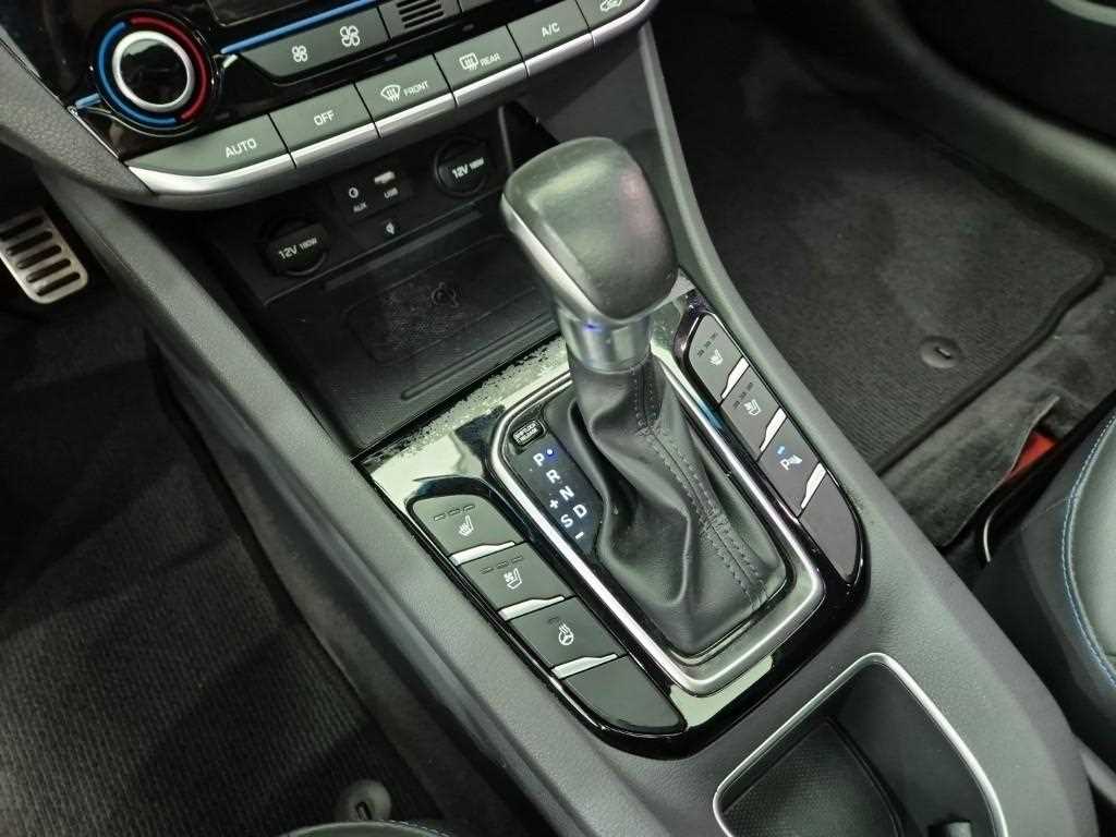 HYUNDAI Ioniq - Vista 8