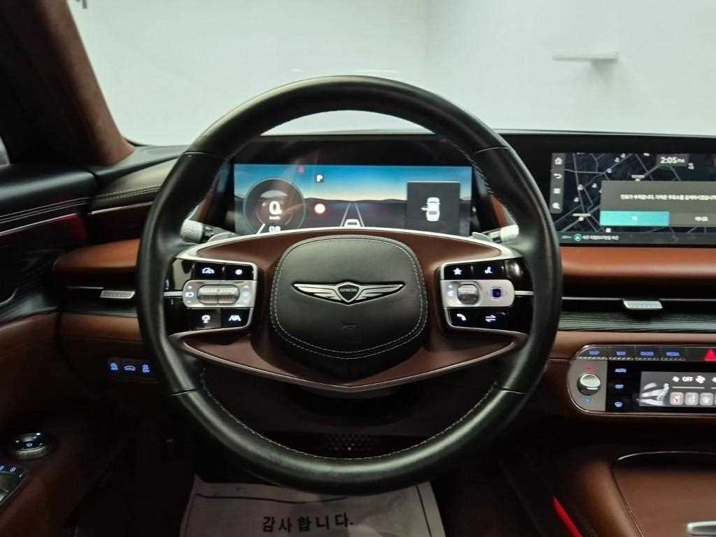 Genesis G90 - Vista 9
