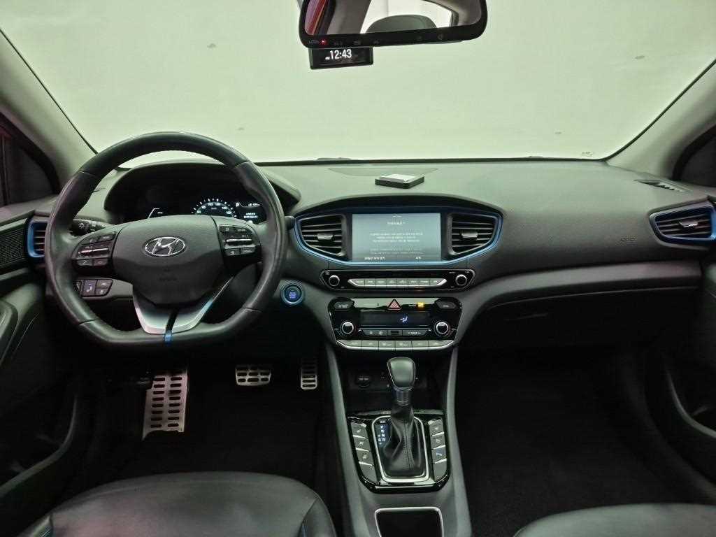 HYUNDAI Ioniq - Vista 7