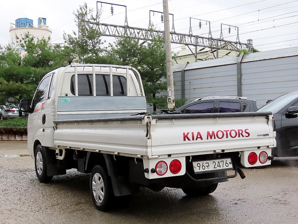 Small Truck Cargo (small) - Vista 3