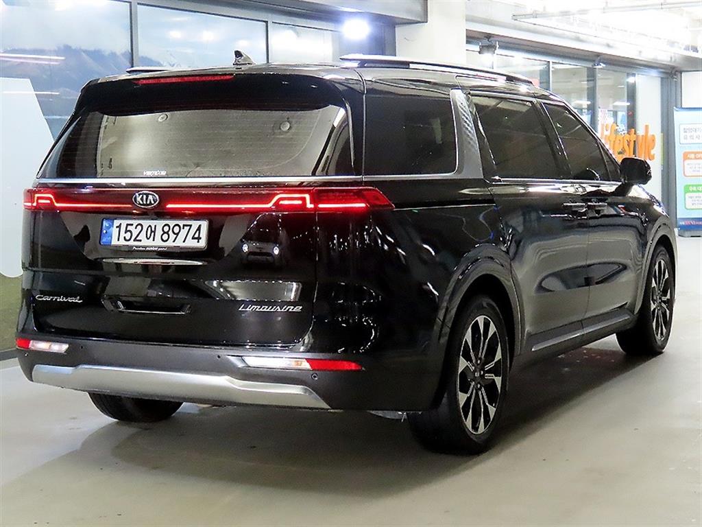 KIA Carnival - Vista 4