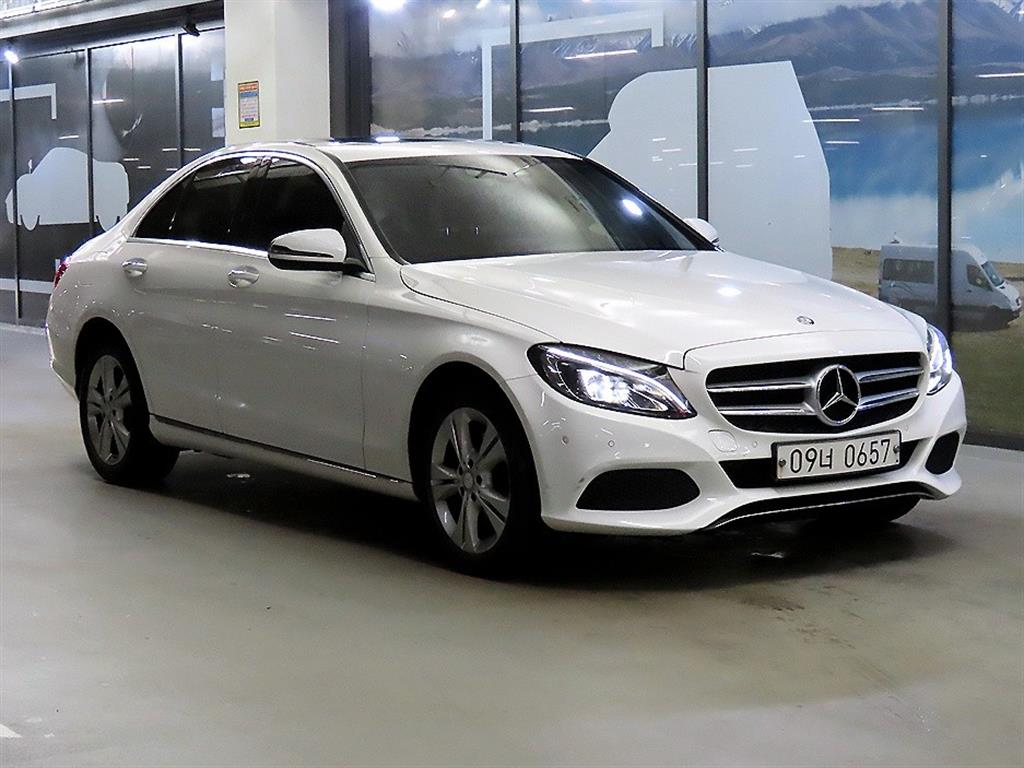 Mercedes Benz C Class 2016 Blanco - Importación desde Corea - HF Imports Iquique - Foto 1
