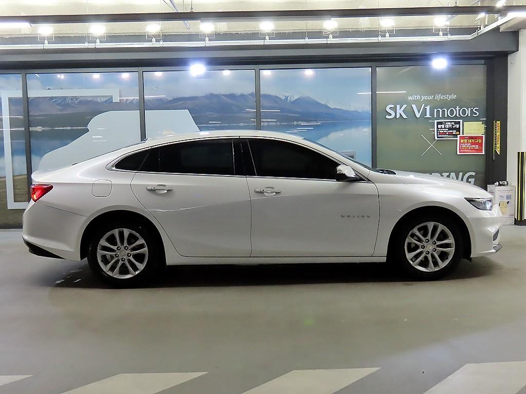 Chevrolet Malibu - Vista 3