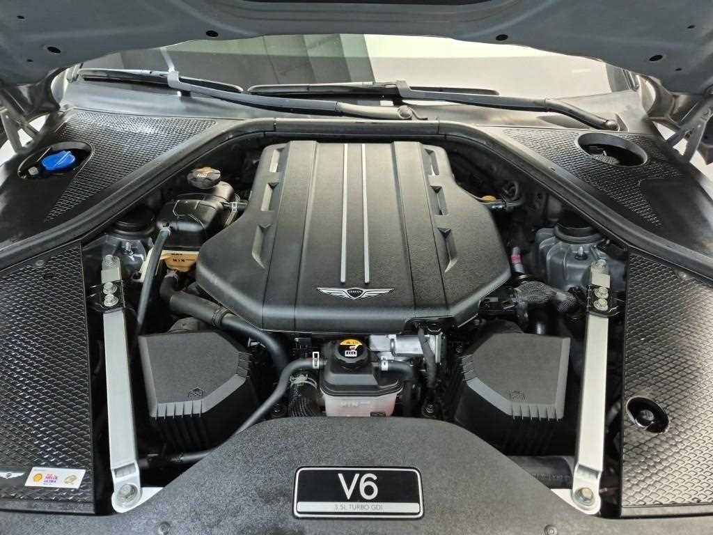 Genesis G90 - Vista 5