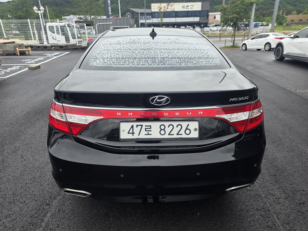 HYUNDAI Grandeur - Vista 4