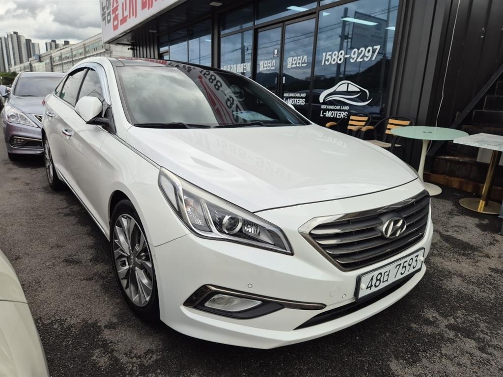 HYUNDAI Sonata - Vista 3