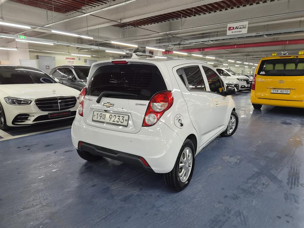 Chevrolet Spark - Vista 6