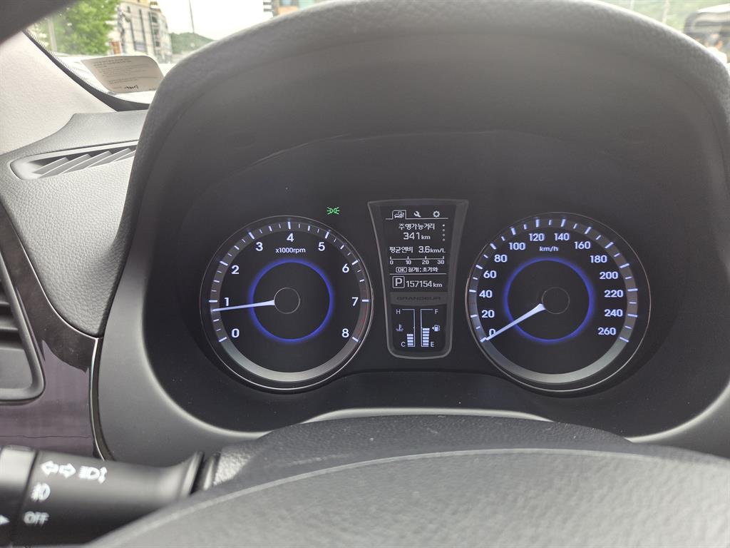 HYUNDAI Grandeur - Vista 6