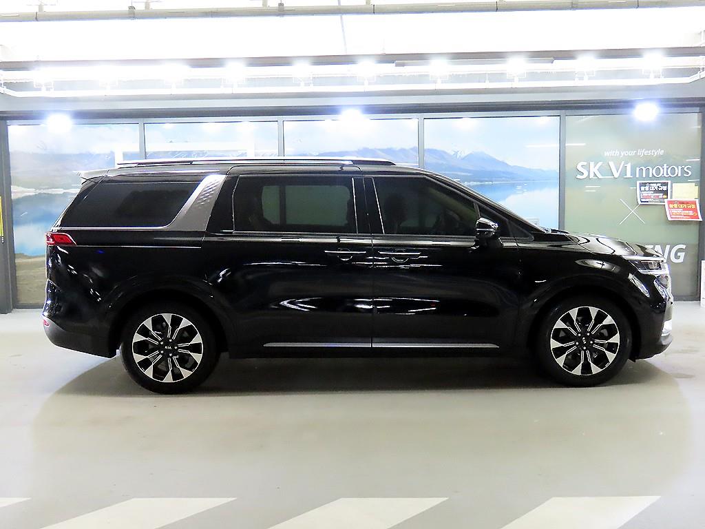 KIA Carnival - Vista 3