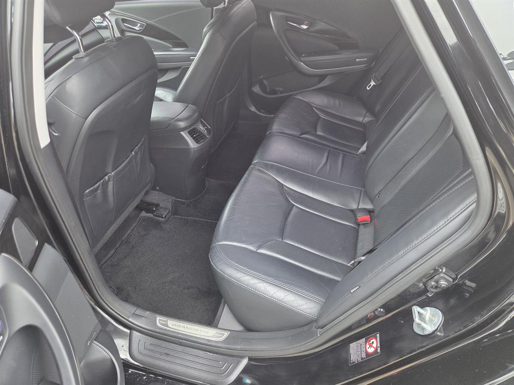 HYUNDAI Grandeur - Vista 5