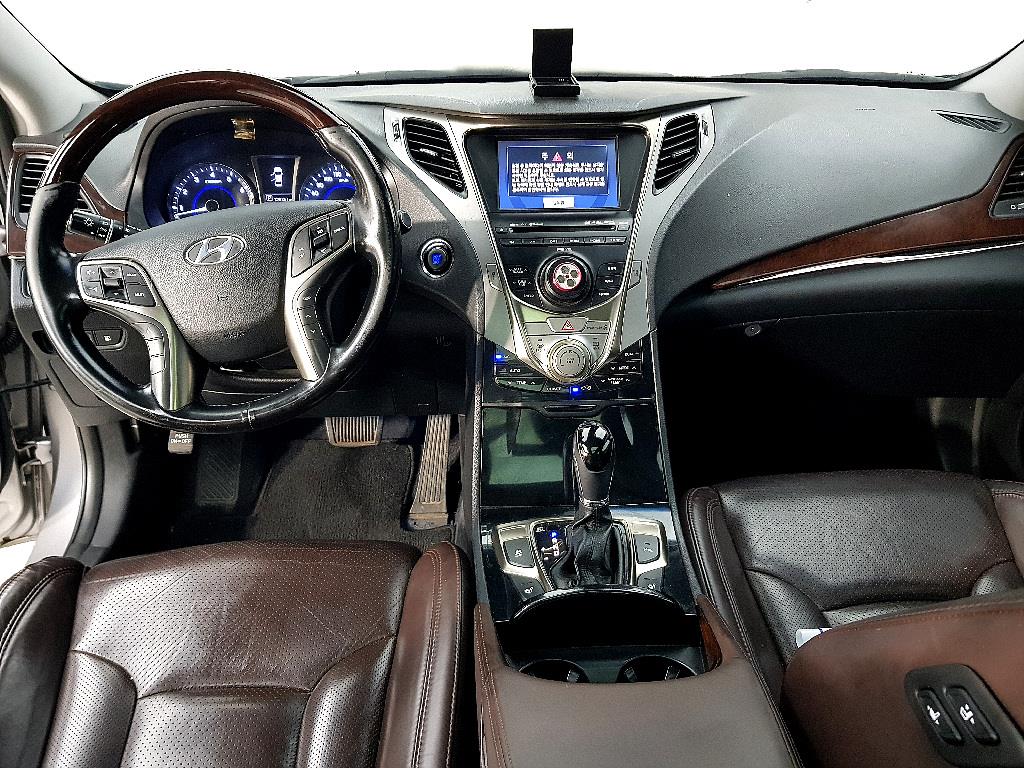 HYUNDAI Grandeur - Vista 5