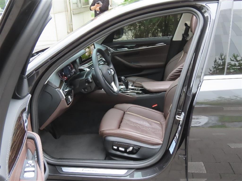 BMW 5 Series 2023 Gris - Importación desde Corea - HF Imports Iquique - Foto 13