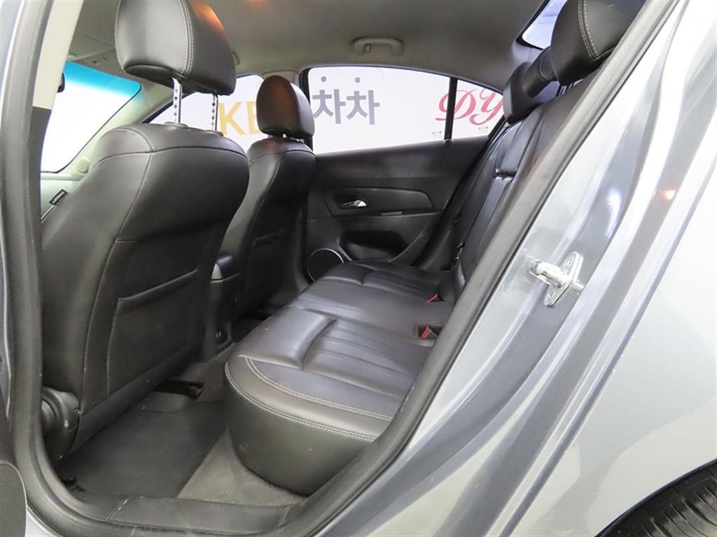 Chevrolet Cruise - Vista 6