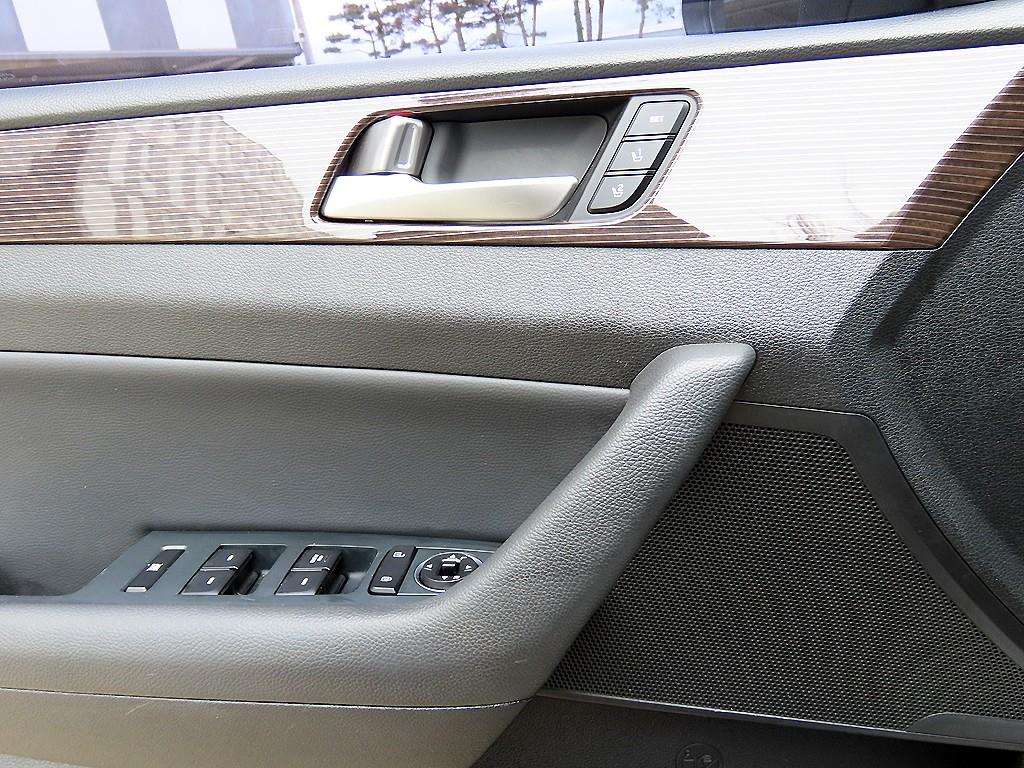 HYUNDAI Sonata - Vista 11
