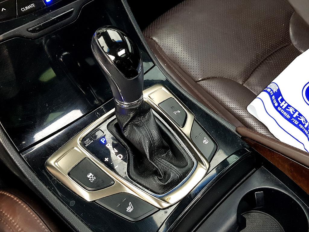 HYUNDAI Grandeur - Vista 12