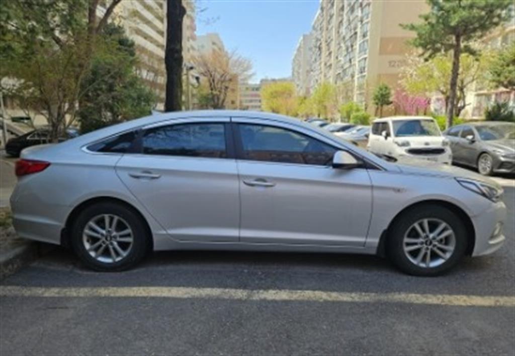 HYUNDAI Sonata - Vista 4