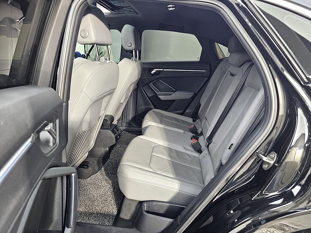 Audi Q3 - Vista 9