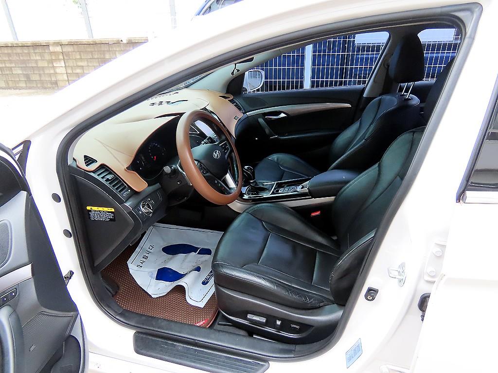 HYUNDAI i40 - Vista 5