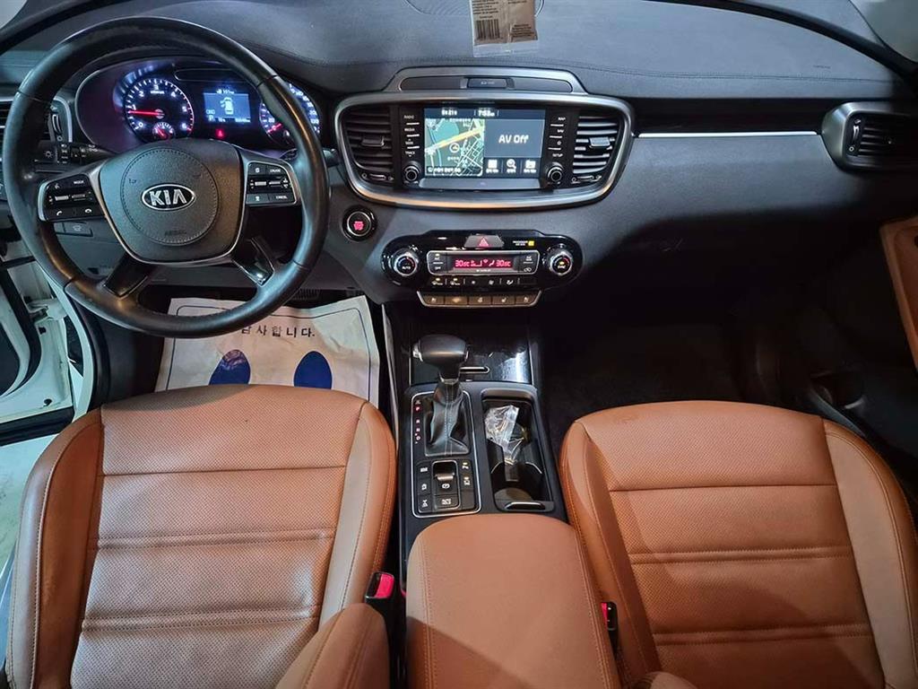KIA Sorento - Vista 10