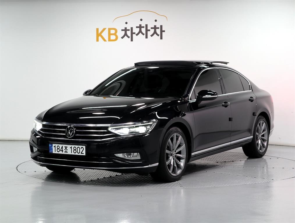 Volkswagen Passat 2021 Negro - Importación desde Corea - HF Imports Iquique - Foto 1
