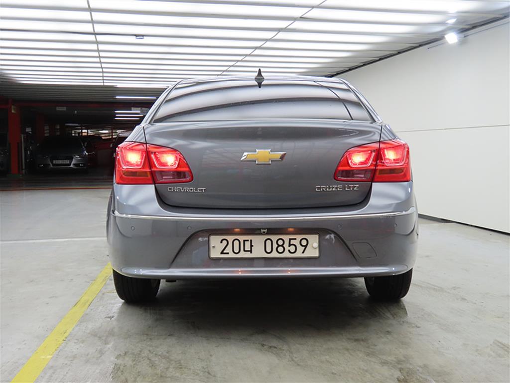 Chevrolet Cruise - Vista 3