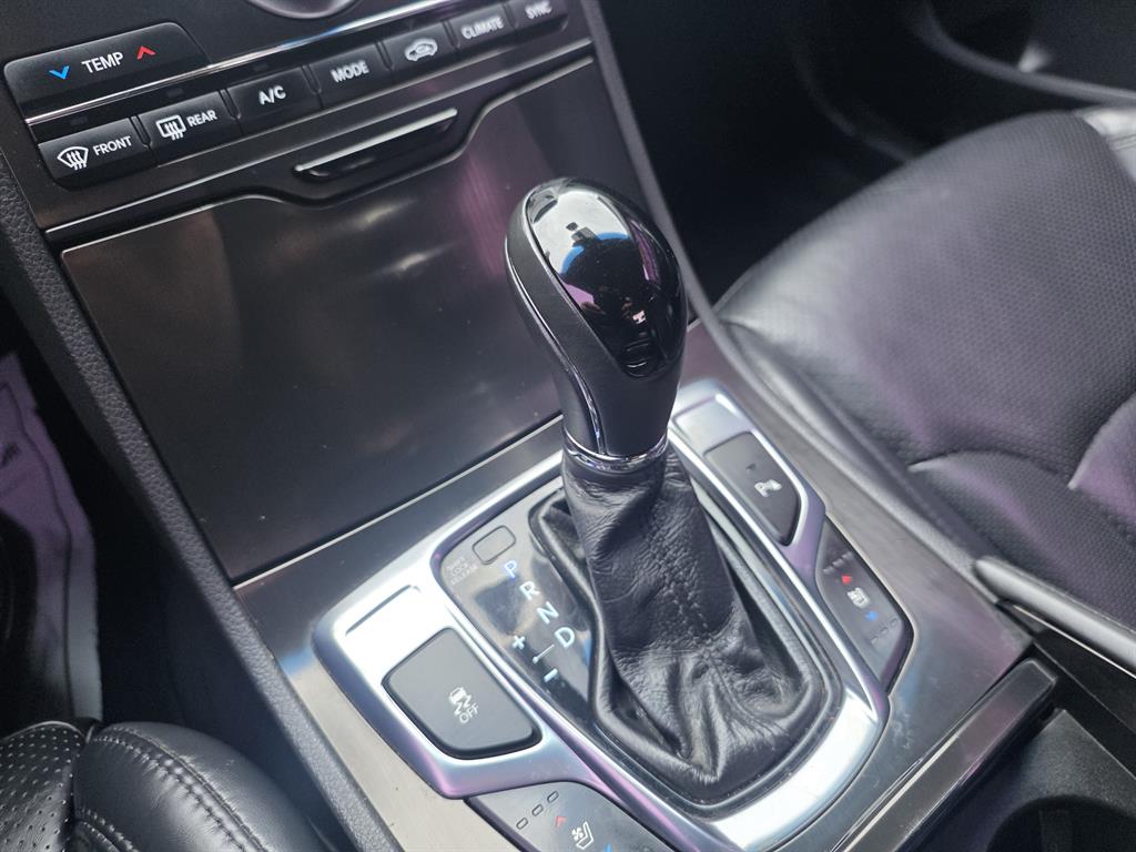 HYUNDAI Grandeur - Vista 9