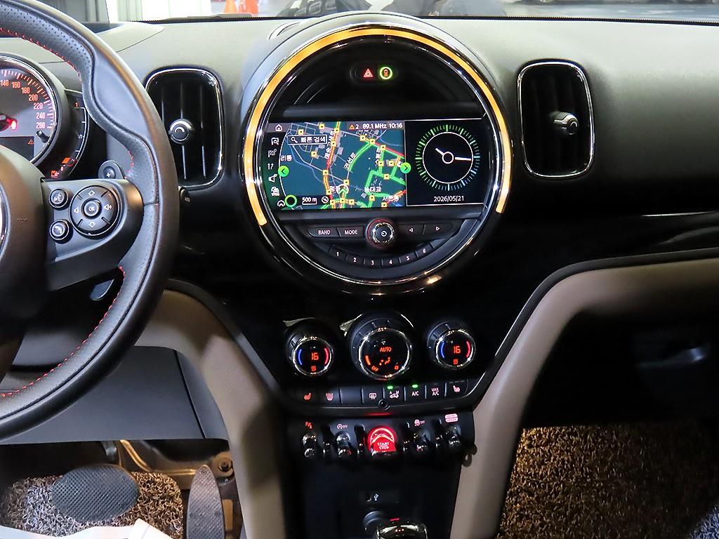 Mini Countryman - Vista 11
