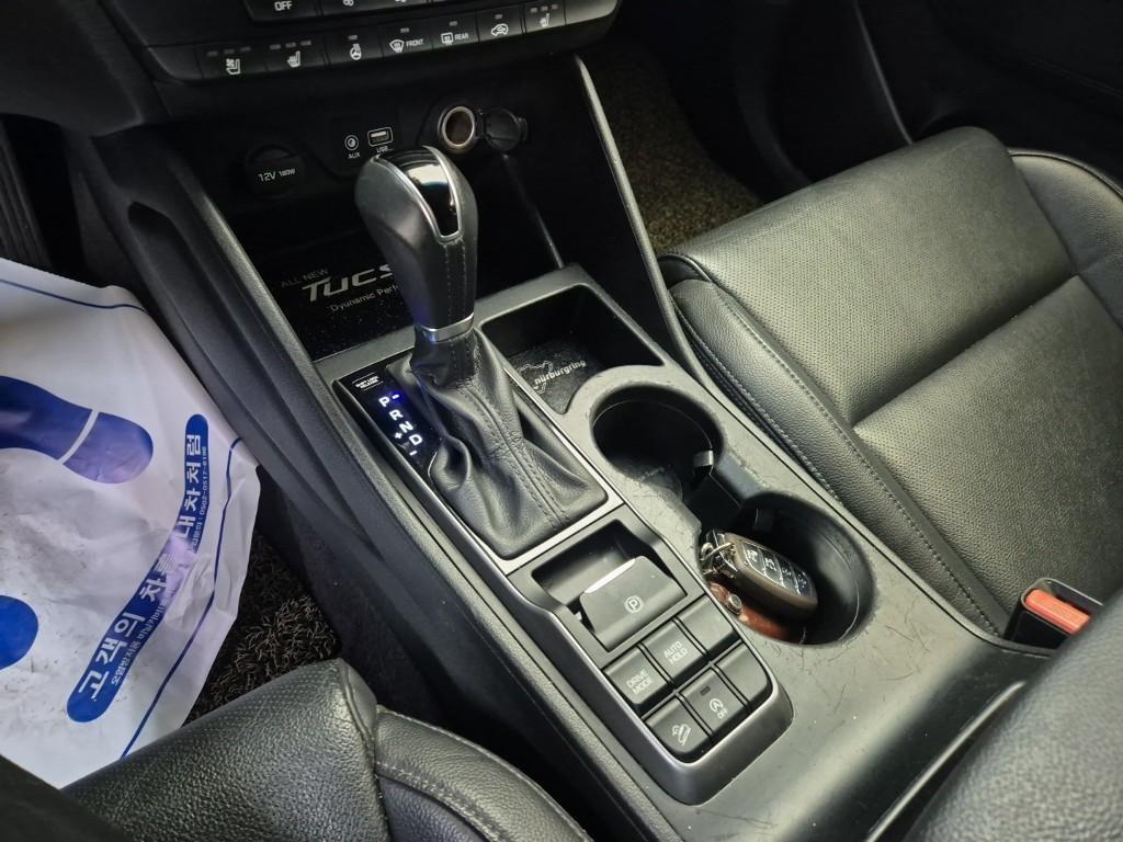HYUNDAI Tucson - Vista 8