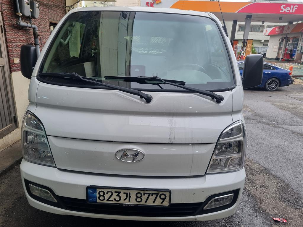 Small Truck Cargo (small) 2022 Blanco - Importación desde Corea - HF Imports Iquique - Foto 1