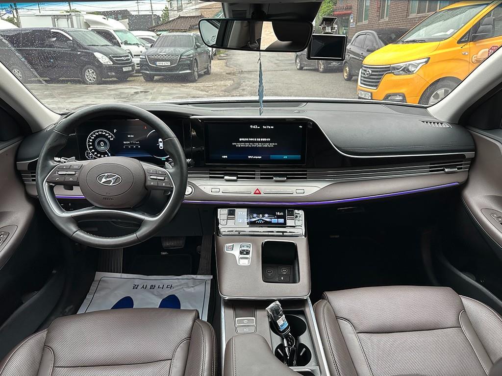 HYUNDAI Grandeur - Vista 9