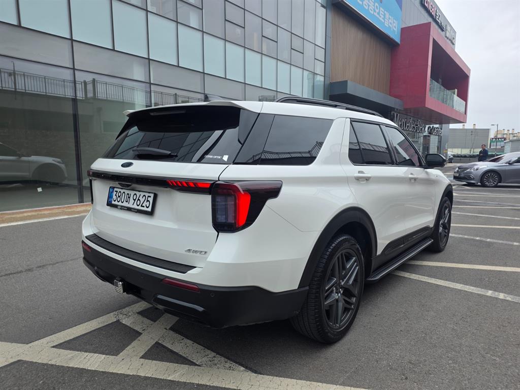 Ford Explorer - Vista 4
