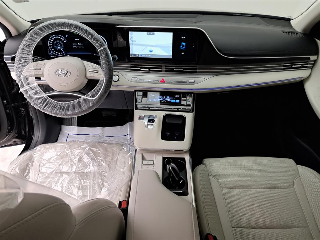 HYUNDAI Grandeur - Vista 11