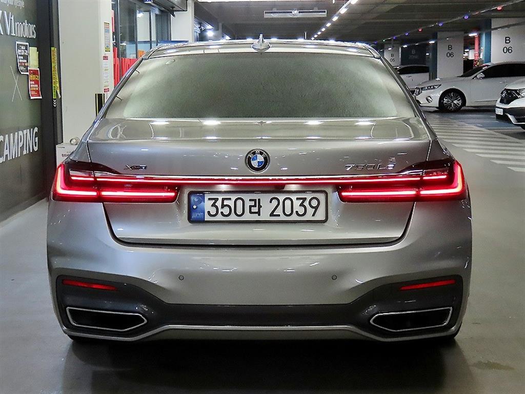 BMW 7 Series - Vista 5