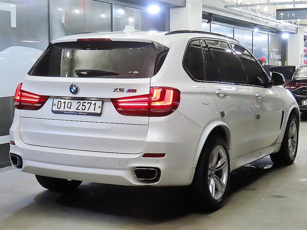 BMW X5 - Vista 4