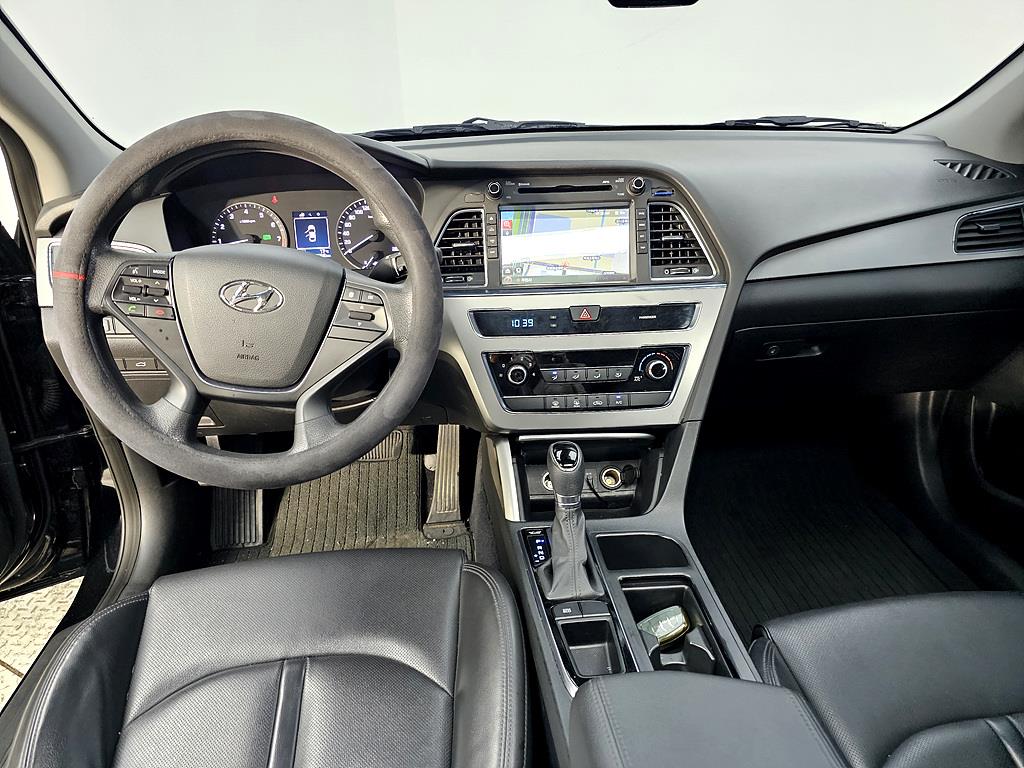 HYUNDAI Sonata - Vista 5