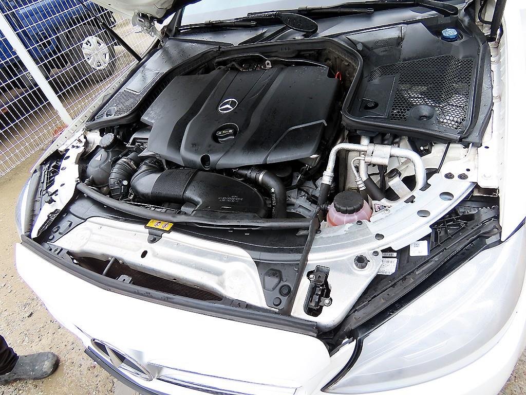 Mercedes Benz C Class 2017 Blanco - Importación desde Corea - HF Imports Iquique - Foto 18