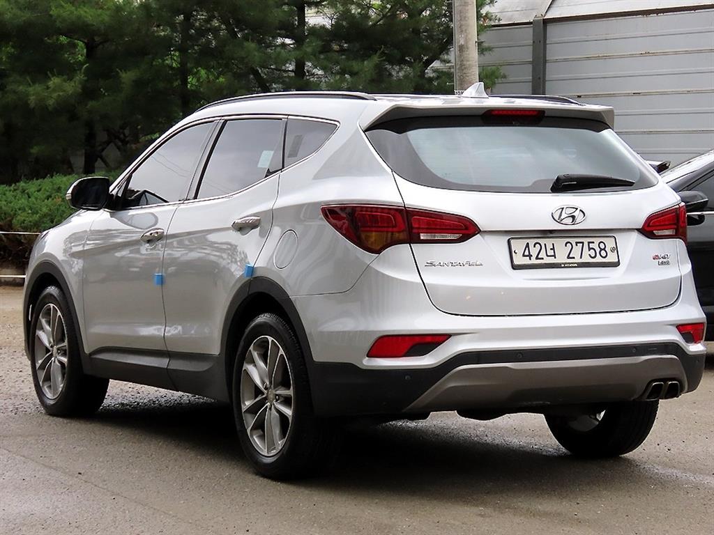 HYUNDAI Santa Fe - Vista 3