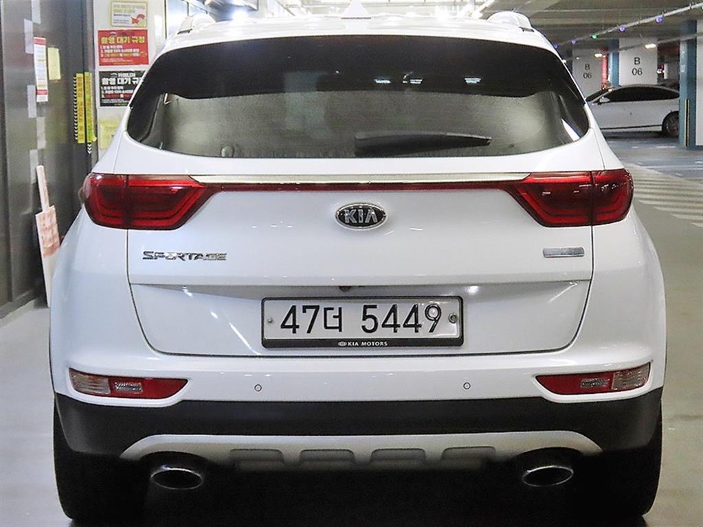 KIA Sportage - Vista 5
