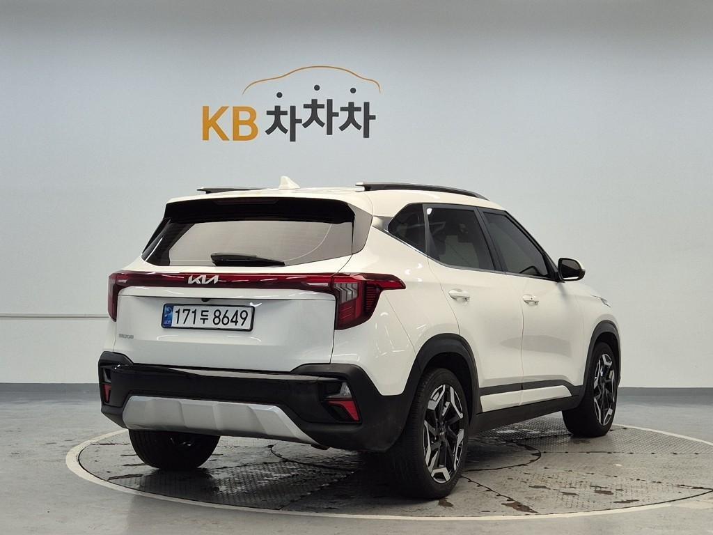 KIA Seltos - Vista 3