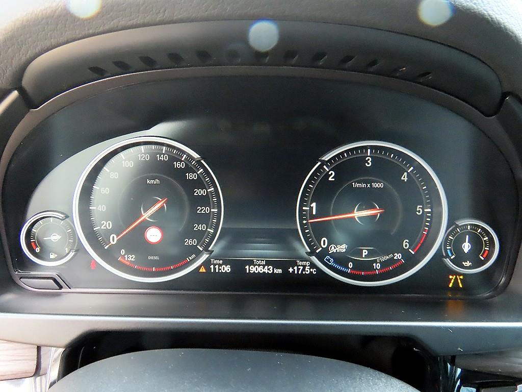 BMW X5 - Vista 9