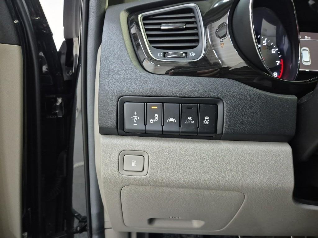 KIA Carnival 2019 Negro - Importación desde Corea - HF Imports Iquique - Foto 18
