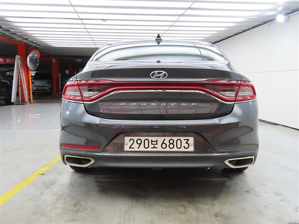 HYUNDAI Grandeur - Vista 3