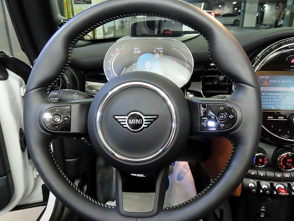 Mini Cooper Convertible - Vista 12