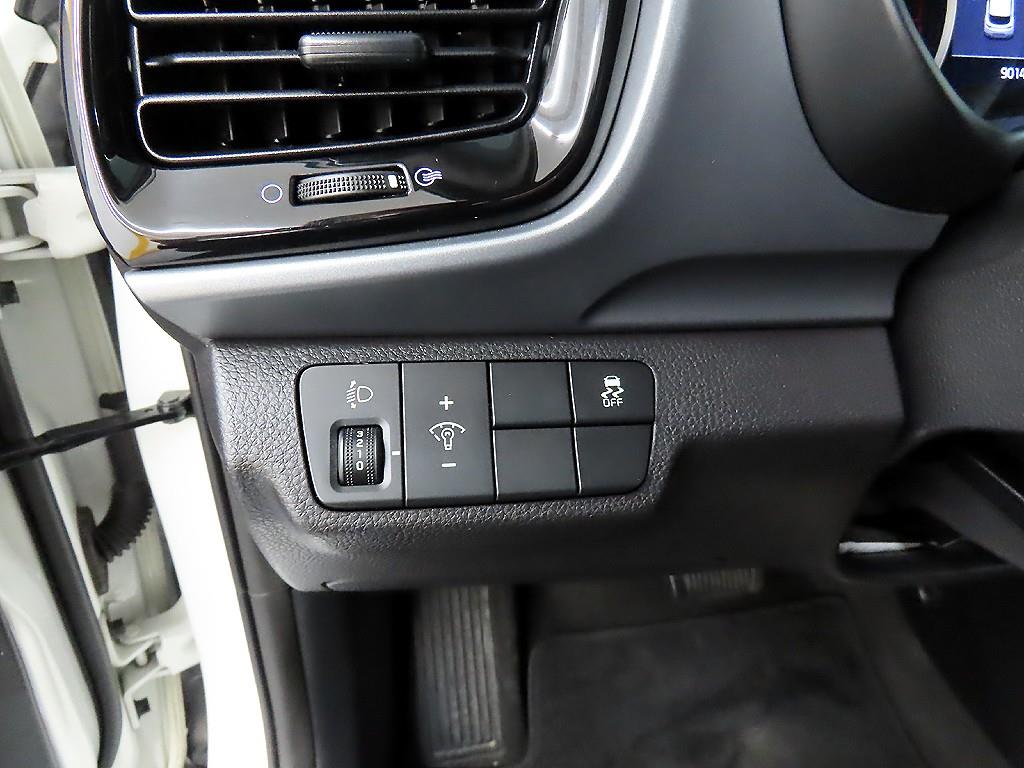 KIA Stonic - Vista 12