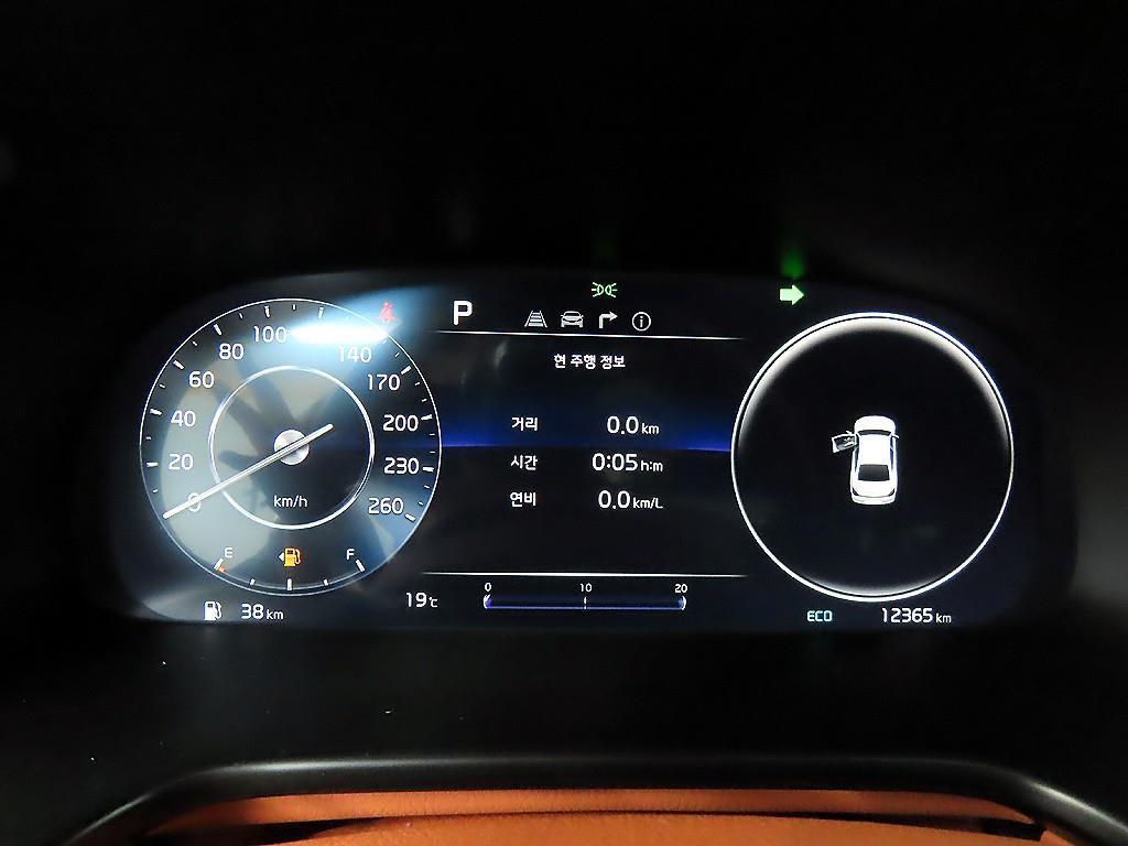 KIA K9 - Vista 8
