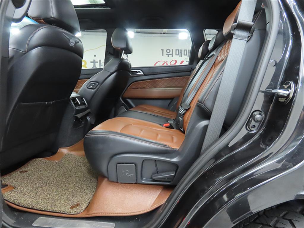 Ssangyong Rexton - Vista 6