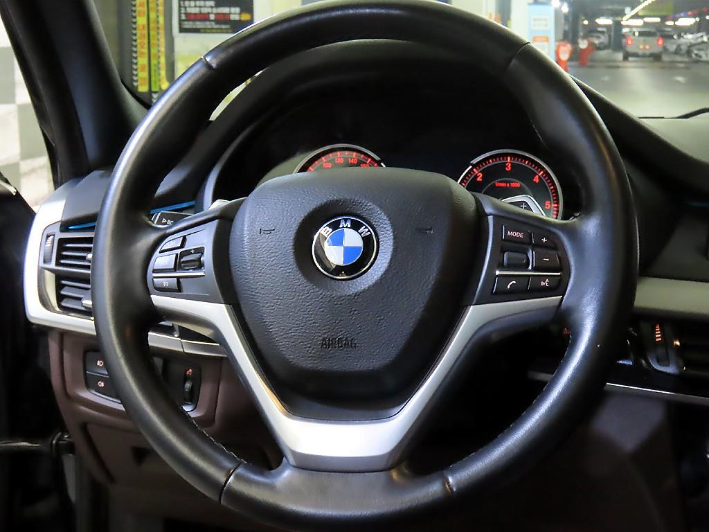 BMW X5 - Vista 8