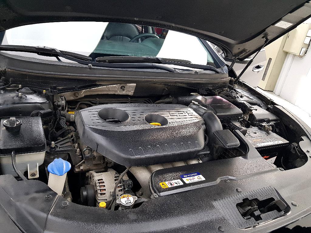 HYUNDAI Sonata - Vista 6